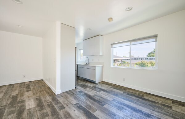1BR rental in Los Angeles — One Bedroom | Mid Century Modern Architecture in the Heart of LA | Minutes to USC & DTLA