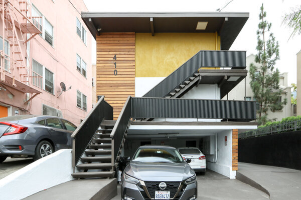 1BR rental in Los Angeles — All New One Bedroom w/ New Appliances | Stone quartz countertops w/ brand new self-closing cabinetry & high-end stainless-steel refrigerators |Los Angeles Re-Defining Modern Living